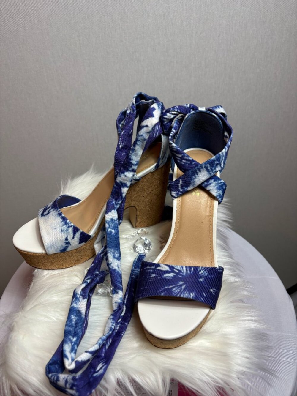 ShoeDazzle Zeta Blue Tie-Dye Wrap Wedges Sz 8.5